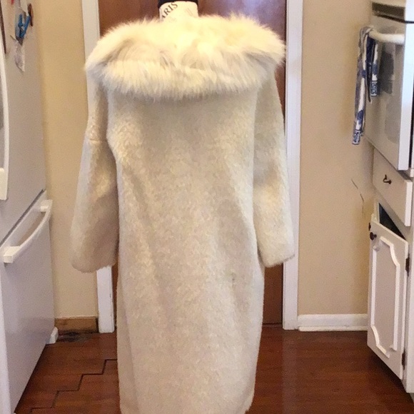 Gorgeous Vintage Coat Vandevers Tulsa 3/4 length sleeves. - Picture 6 of 7